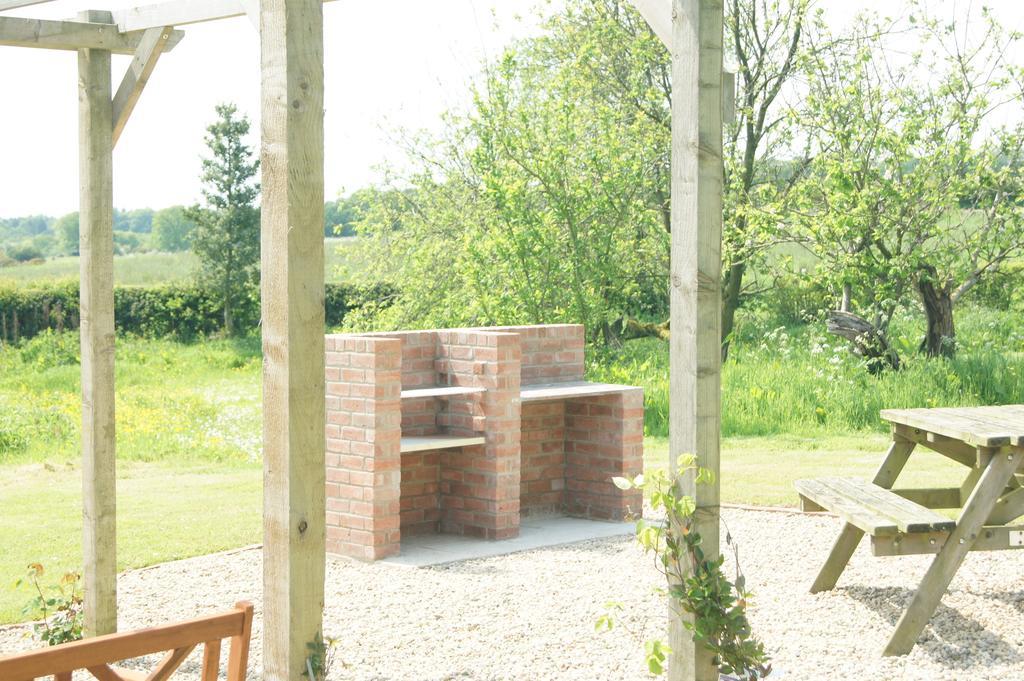 Rawcliffe House Farm Villa Pickering Bagian luar foto
